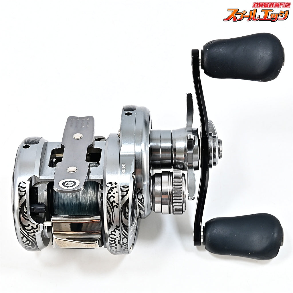 【シマノ】 20カルカッタコンクエスト DC 101 85mmブラックハンドル&ワーニーズデカール装着 SHIMANO CALCUTTA CONQUEST