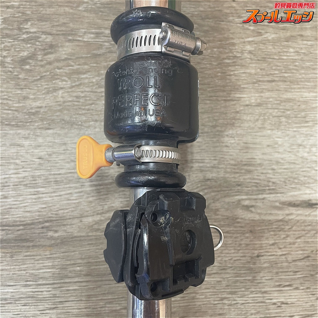 店頭受取のみ【モーターガイド】 デジタル 82LBS 24V 32インチショートカスタム シャフト径35mm 無段変速 プロップナット/プロップカバー&ケーブルカバー/トロールパーフェクト/JunkStyleフットペダルマット/Scanstrutボディマウント/FIVETWOヘッドカバー付 Motor guide DIGITAL K_300