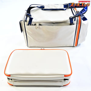 【がまかつ】 がまへら ライトバッグ4 GB392 & ライトクッション4 GM2580 PVC素材 ホワイト/ブルー GAMAKATSU LIGHT-BAG へらバッグ へらクッション K_162