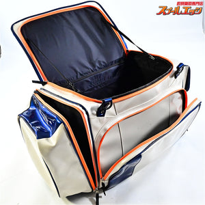 【がまかつ】 がまへら ライトバッグ4 GB392 & ライトクッション4 GM2580 PVC素材 ホワイト/ブルー GAMAKATSU LIGHT-BAG へらバッグ へらクッション K_162