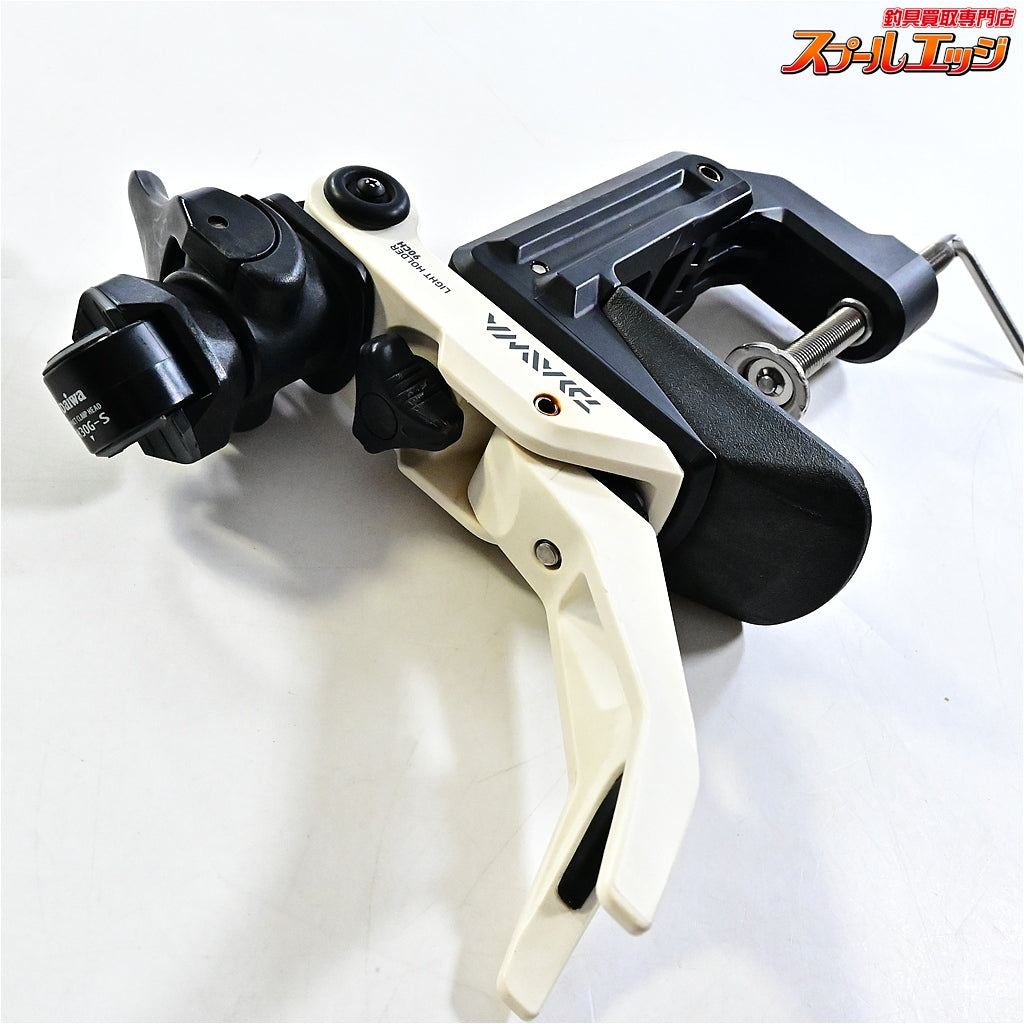 【ダイワ】 ライトホルダー 90CH ホワイト DAIWA LIGHT HOLDER ロッドキーパー K_060