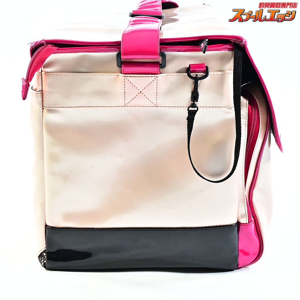 【がまかつ】 がまへら ライトバッグ3 III GB-302 PVC素材 サクラ GAMAKATSU LIGHT-BAG へらバッグ K_165