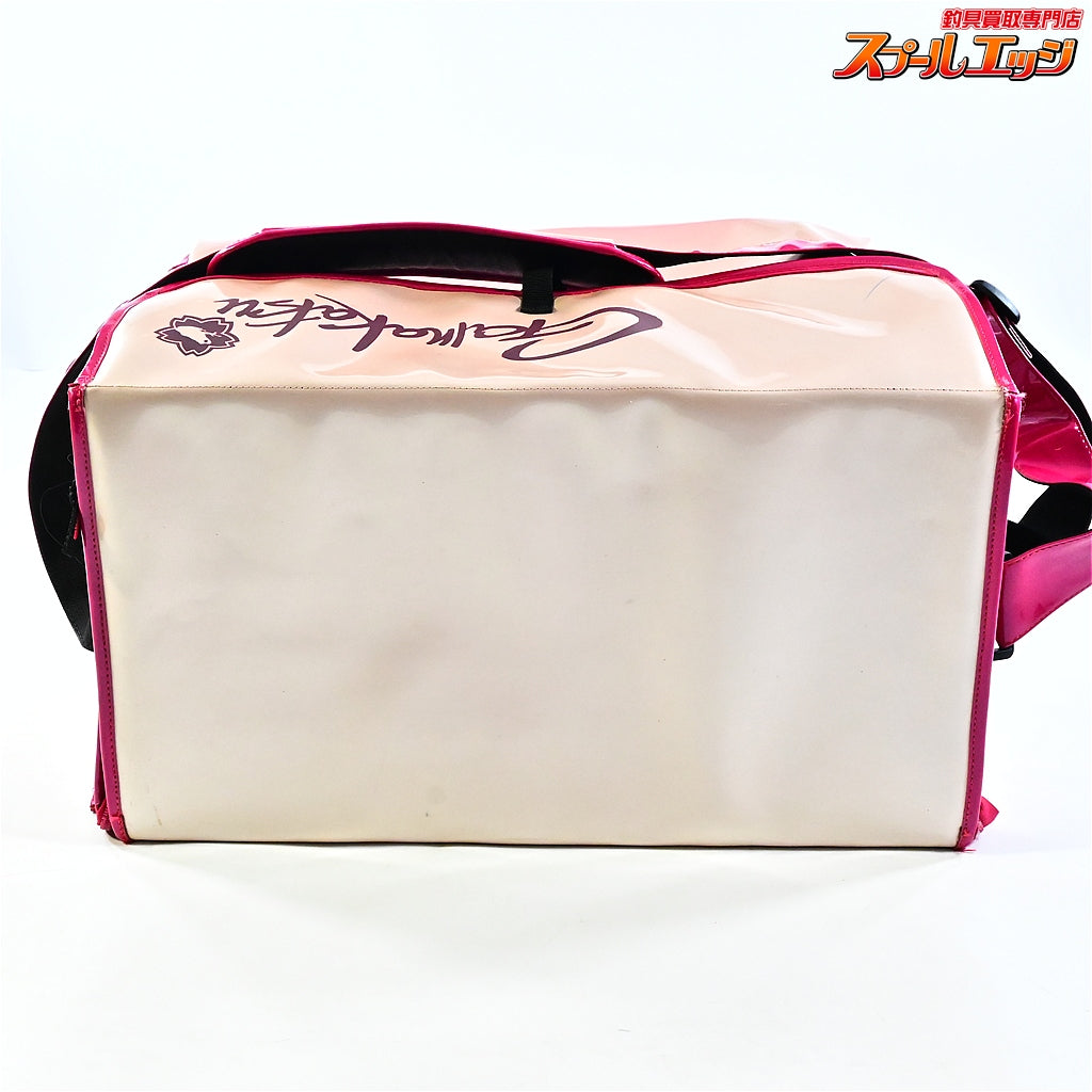 【がまかつ】 がまへら ライトバッグ3 III GB-302 PVC素材 サクラ GAMAKATSU LIGHT-BAG へらバッグ K_165
