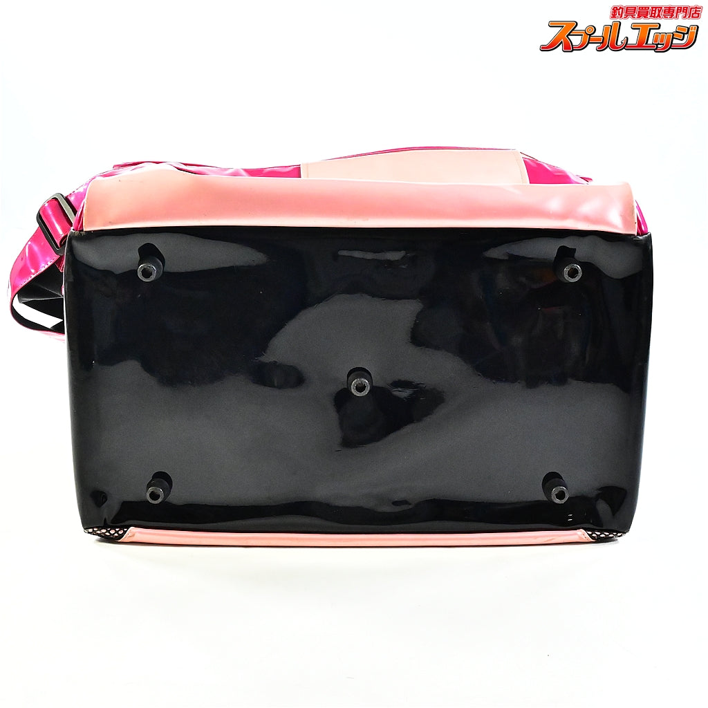 【がまかつ】 がまへら ライトバッグ3 III GB-302 PVC素材 サクラ GAMAKATSU LIGHT-BAG へらバッグ K_165