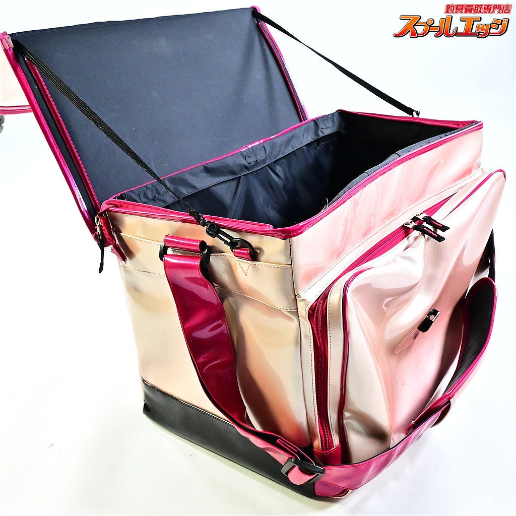 【がまかつ】 がまへら ライトバッグ3 III GB-302 PVC素材 サクラ GAMAKATSU LIGHT-BAG へらバッグ K_165