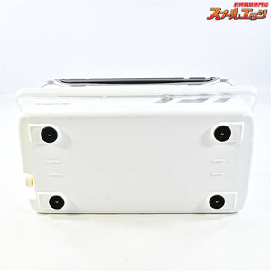 【ダイワ】 ライトトランク3 III VSS3000RJ 6面真空パネル クーラーボックス DAIWA LIGHT-TRUNK K_165