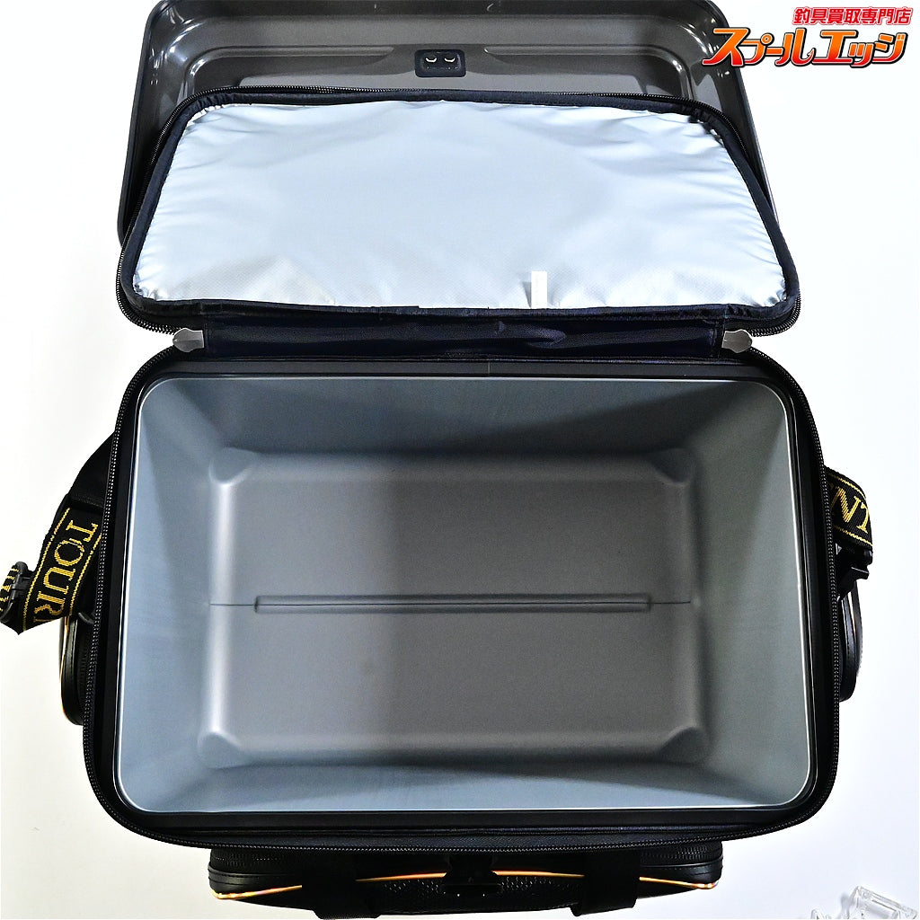 【ダイワ】 トーナメント クールバッグ 38D ゴールドブラック 約35x52x34cm DAIWA TOURNAMENT COOL-BAG K_160