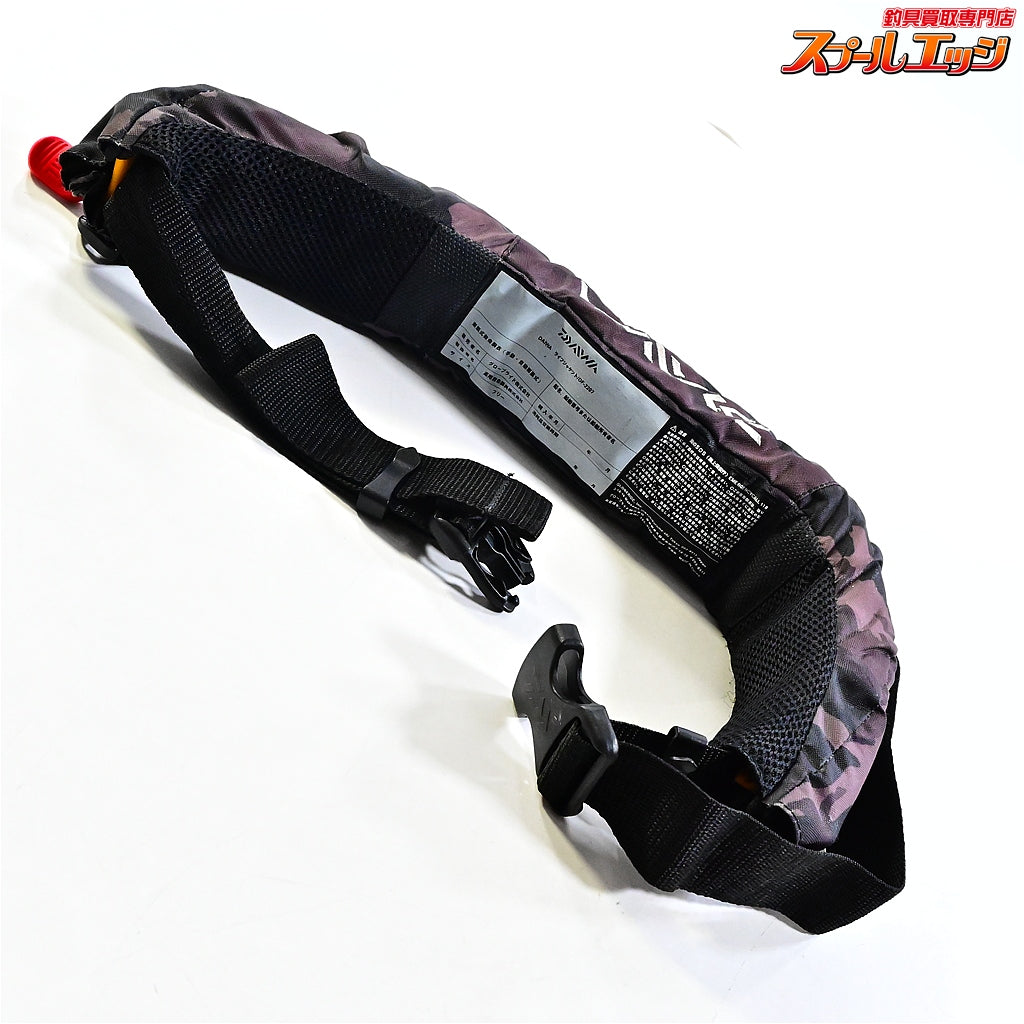 【ダイワ】 ウォッシャブルライフジャケット DF-2207 ウエストタイプ 手動自動膨脹式 ブラックカモ 桜マーク有 2018年05月製造分 DAIWA K_060