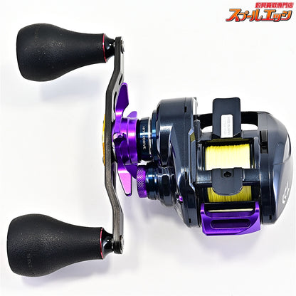 【ダイワ】 21スティーズ A TW HLC 8.1R SLPW MCスタードラグパープル&KDWオフセットクラッチ ディープパープル&ゴメクサス カーボンクランクカスタムハンドル 105mm TPEハンドルノブ&カラーパーツ装着 DAIWA STEEZ