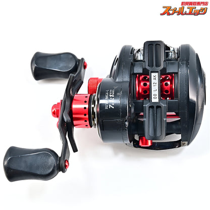 【アブガルシア】 アンバサダー レボ MGX-L ギア比7.1:1 KTF90mmオフセットカーボンハンドル/メカニカルキャップ&KTFオフセットカーボンスタードラグ&アブワークスシャロースプール装着 Abu Garcia Revo