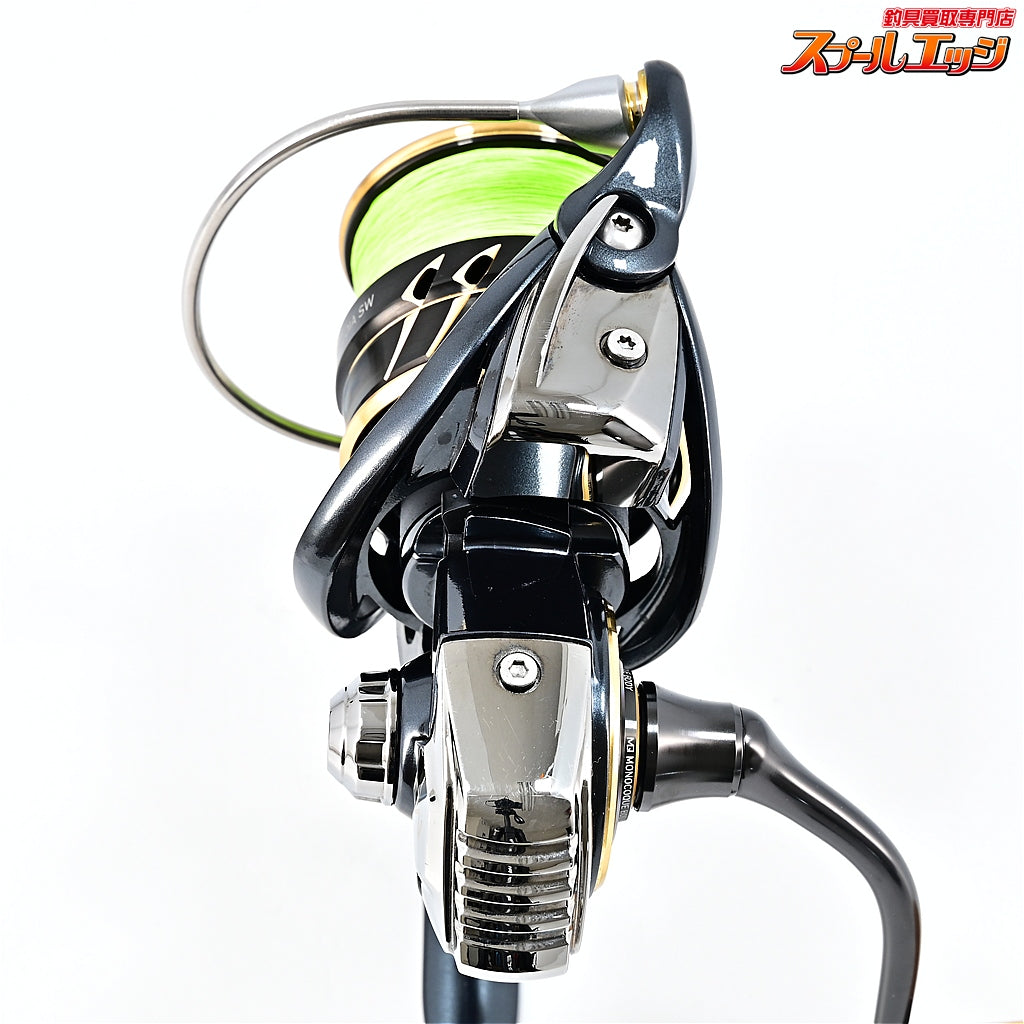 【ダイワ】 22カルディアSW 4000D-CXH ゴメクサス CA27TNBK コルクハンドルノブ オールブラック装着 DAIWA CALDIA