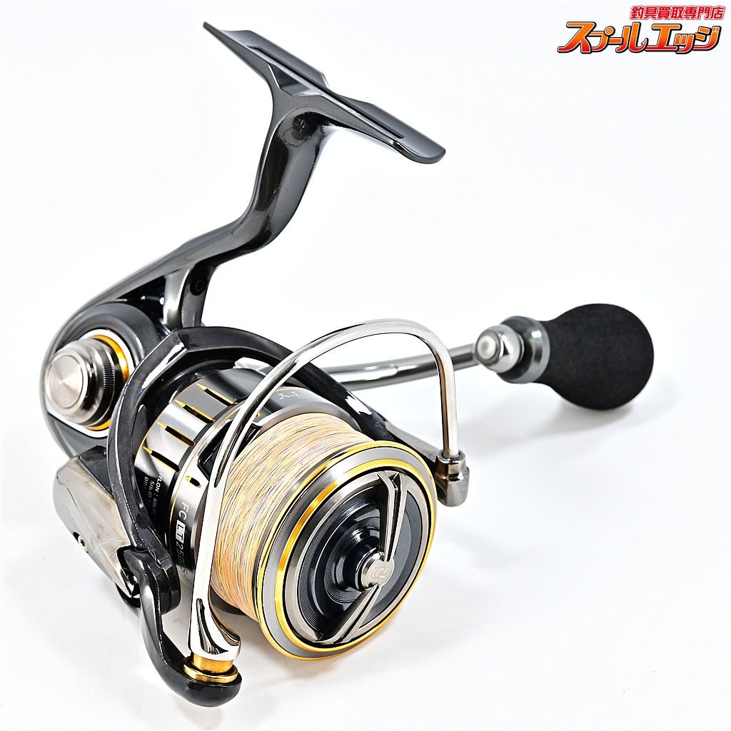 【ダイワ】 21ルビアス エアリティ FC LT 2500S-XH RCSパワーライトノブS装着 DAIWA LUVIAS AIRITY