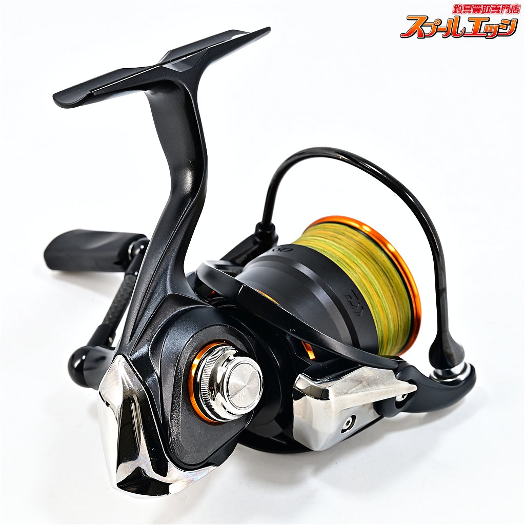 【ダイワ】 21プレッソ LT 2000SS-P リバイブ ファンネル カーボンハンドル RF42.5DA-FB フルブラック キャスティング限定 アルカスラインローラーシステムキット装着 DAIWA PRESSO