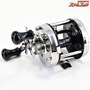 【アブガルシアxディスプラウト】 アンバサダー 5501CS ロケット ミラークローム FN.00K24SE Abu GarciaxDAYSPROUT Ambassadeur ROCKET Mirror Chrome