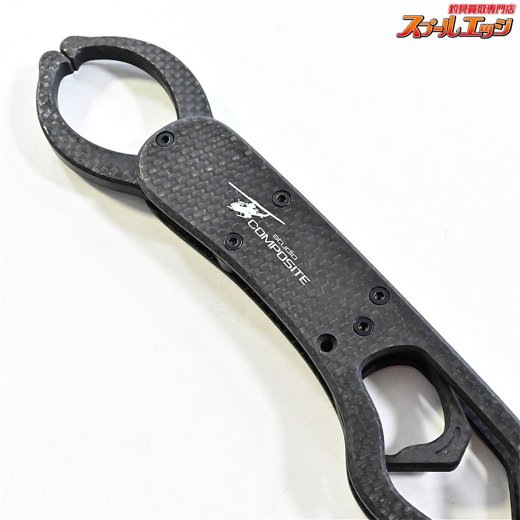 【スタジオコンポジット】 フルカーボン フィッシュグリップ ブラック STUDIO-COMPOSITE FULL CARBON FISH GRIP K_060