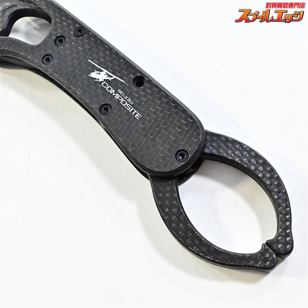【スタジオコンポジット】 フルカーボン フィッシュグリップ ブラック STUDIO-COMPOSITE FULL CARBON FISH GRIP K_060