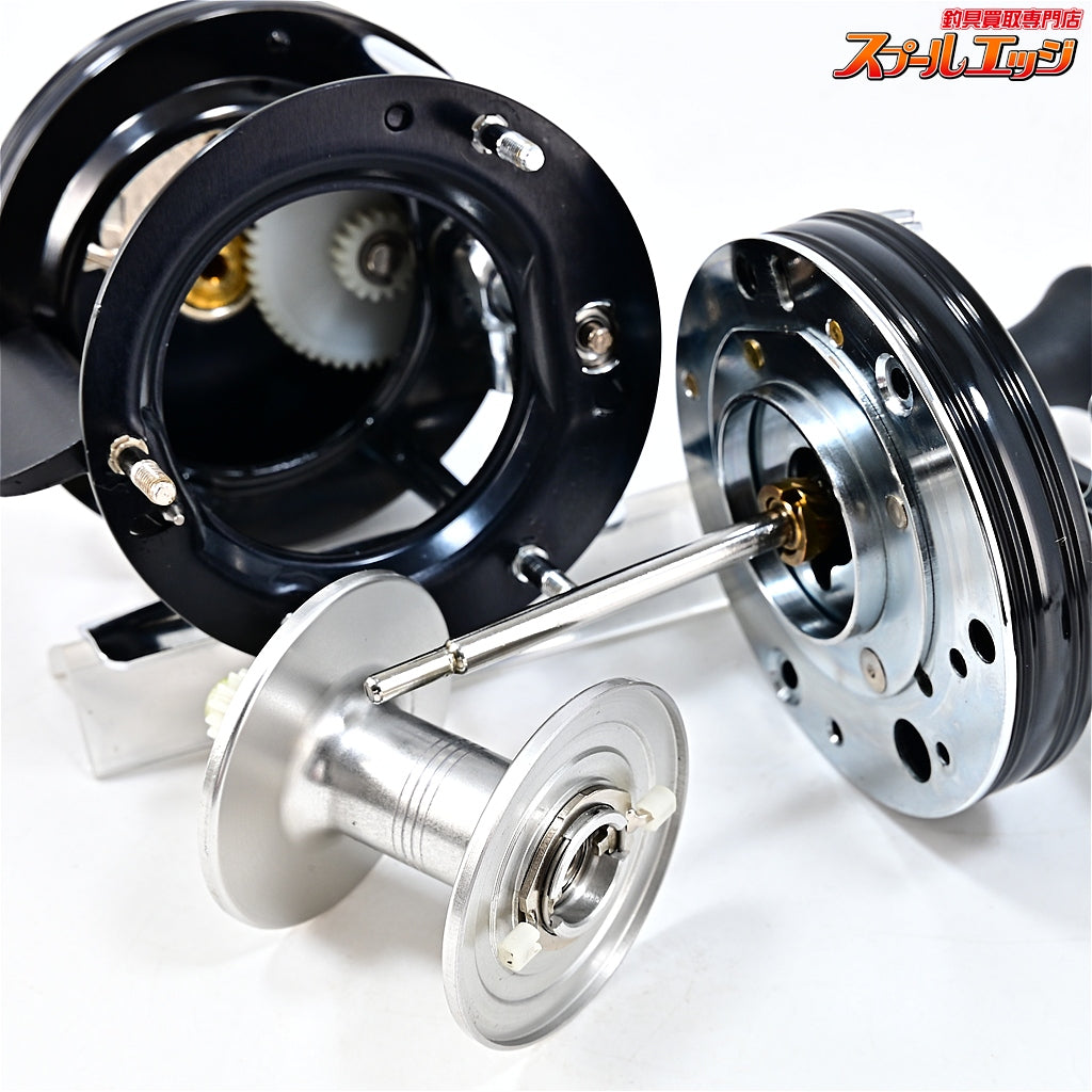 【アブガルシア】 アンバサダー 5600C クラシック ブラック FN.070007 波形リム Abu Garcia Ambassadeur CLASSIC