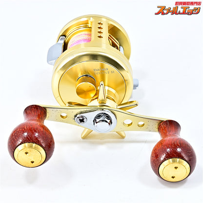 【ダイワ】 ミリオネア CV-Z 100SFR アイズファクトリー90mmダブルハンドル&エギングウッド装着 ウッドハンドルノブ&純正ハンドル付 DAIWA MILLIONAIRE