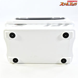 【ダイワ】 ライトトランク3 VSS 2000R シルバー 6面真空 クーラーボックス 20L DAIWA LIGHT-TRUNK III K_170