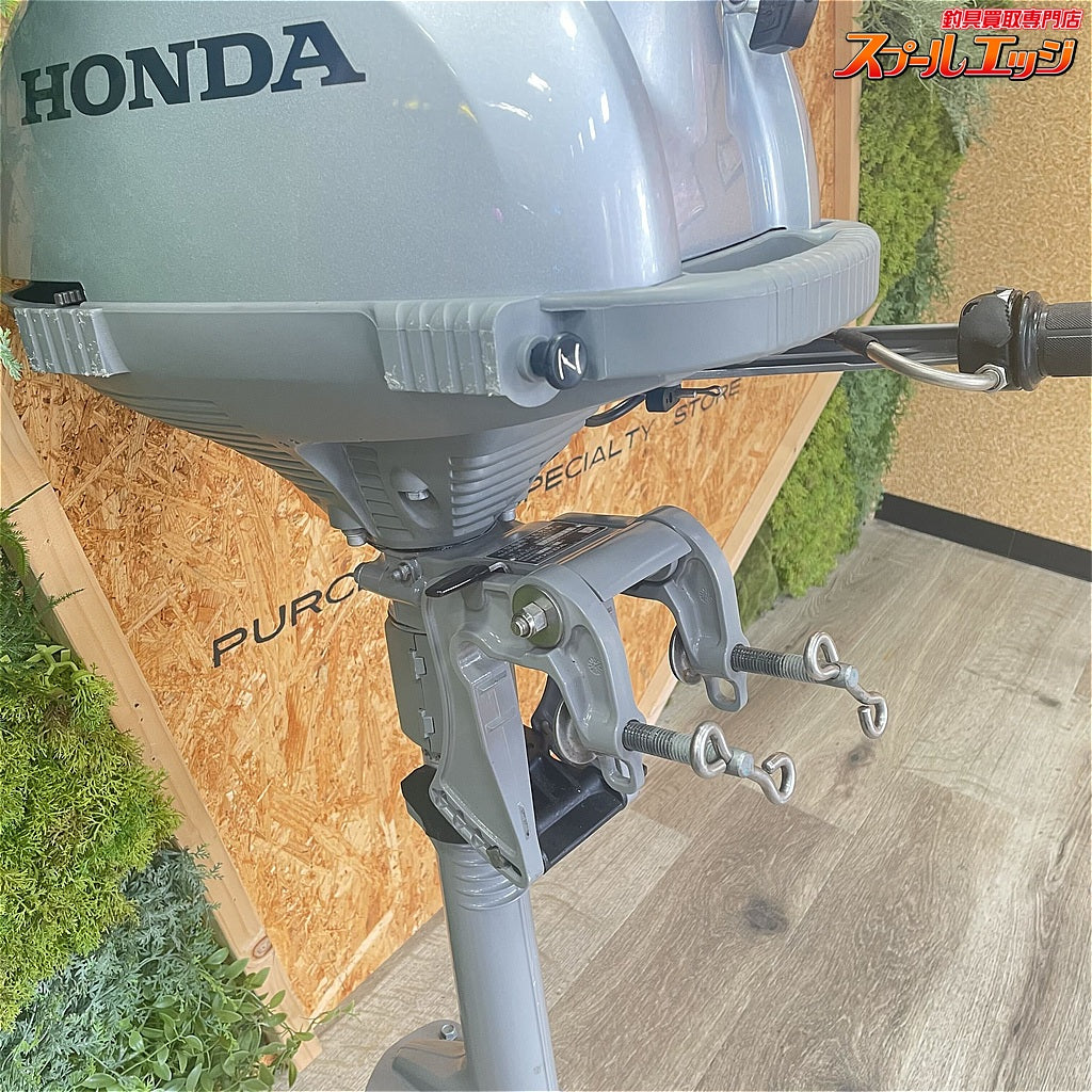 店頭受取のみ【ホンダ】 4ストローク船外機 BF2DH 2馬力 トランサムS 高年式2021年10月製造分 型式BAAC 空冷式 ゴムボート レンタルボート HONDA K_300