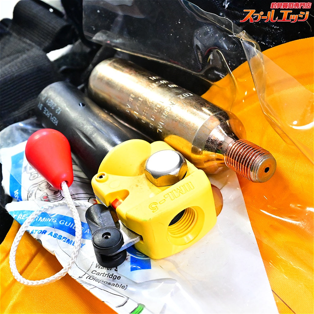 【ダイワ】 インフレータブル ライフジャケット DF-2608 ブラック 2018年5月製造分 桜マーク有 肩掛け DAIWA LIFE Jacket K_060