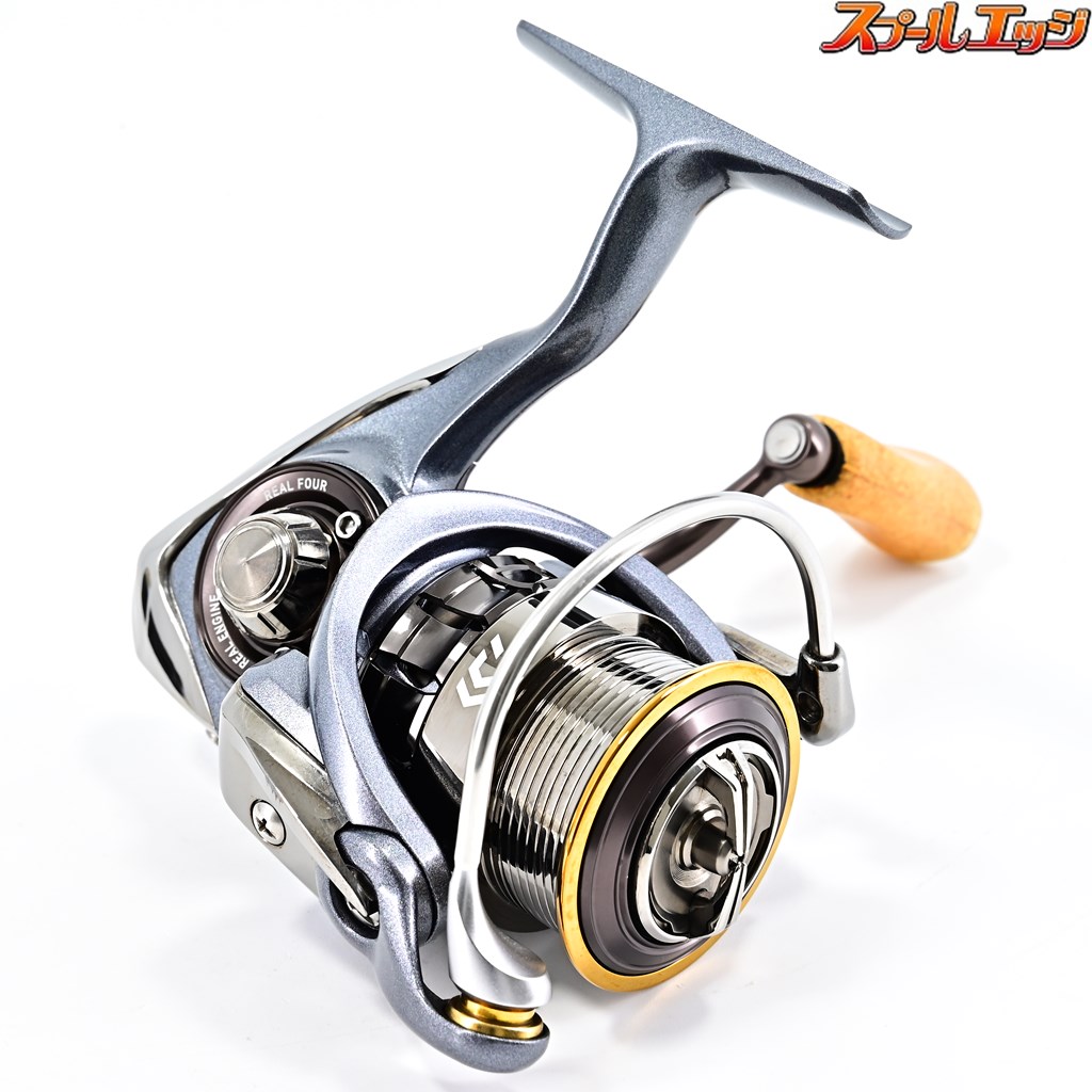 ダイワ】 15ルビアス 2004 SLPW Iシェイプコルクノブクリア装着 リールスタンド付 DAIWA LUVIAS | スプールエッジネット